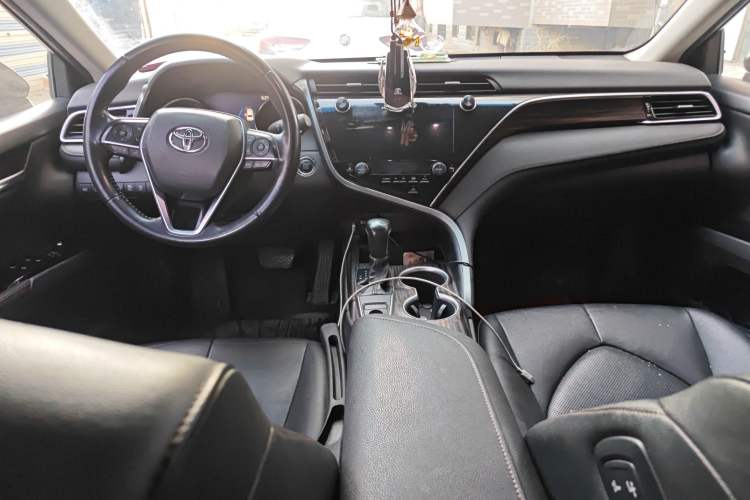 Used Toyota Camry 2019 Revised Version 2.0G Luxury Edition
