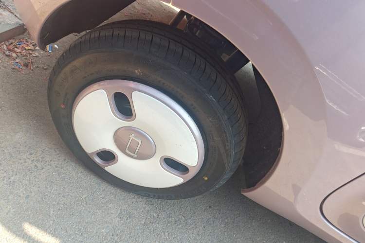 Used Bestune Pony 2026 Model 222km Agile Horse Right Rear Wheel Hub