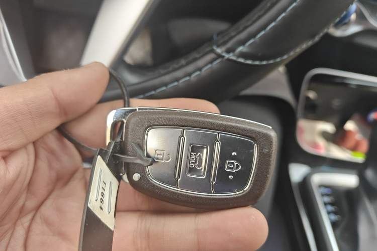 Used Hyundai Tucson 2019 280TGDi Dual-Clutch Two-Wheel Drive Fashion Edition China V Standard Vehicle Key