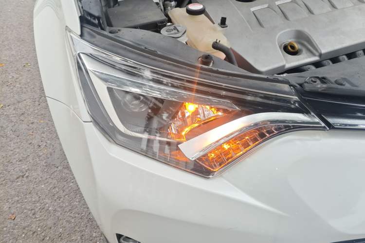 Used Toyota RAV4 2016 2.0L CVT Two-Wheel Drive Smart Edition China V Standard