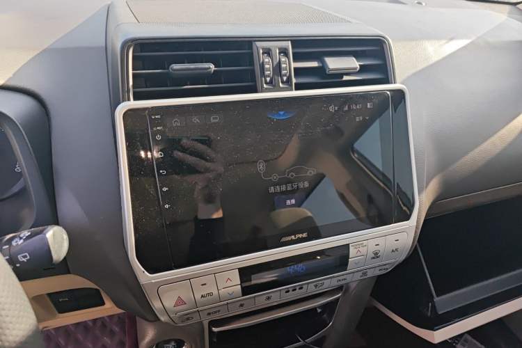 Used Toyota Prado  Audio And AC Panel