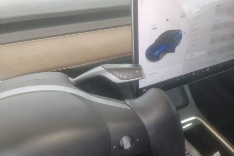 Used Tesla Model Y 2021 Long-Range All-Wheel-Drive Version 3D7
