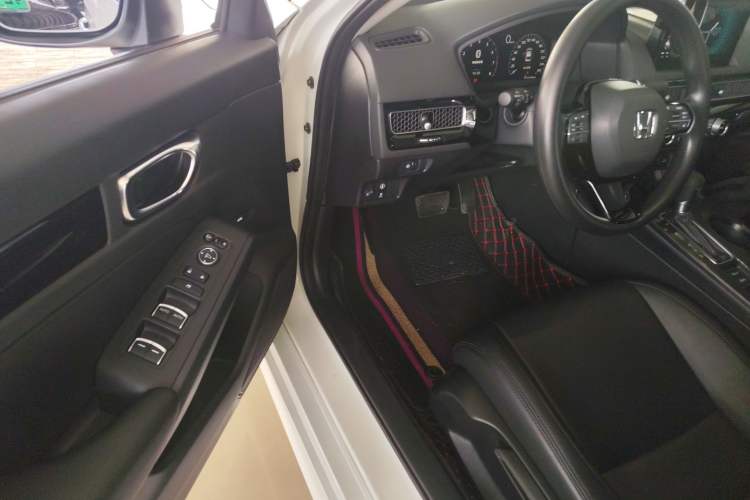 Used Honda Civic 2023 240TURBO CVT Dynamic Edition