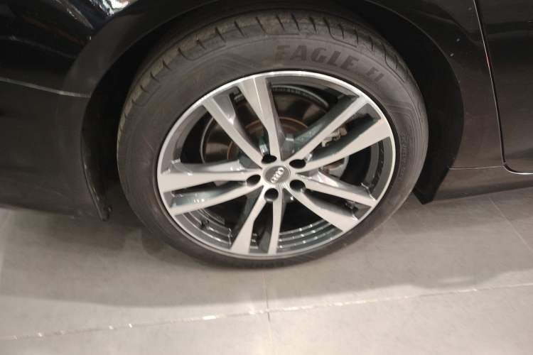 Used Audi A6L 2020 40 TFSI Luxury Dynamic Edition Right Rear Wheel Hub