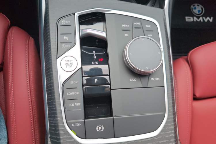 Used BMW 3 Series 2025 325Li M Sport Package Gear Lever