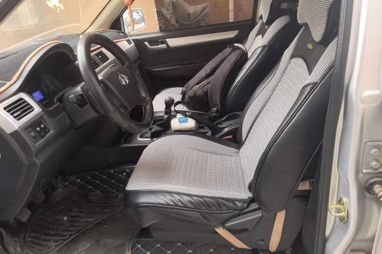 Used CHANGAN KAICHENG Shenqi F30 2018 1.5L Comfort Trim Short Wheelbase DAM15L Left Front Seat