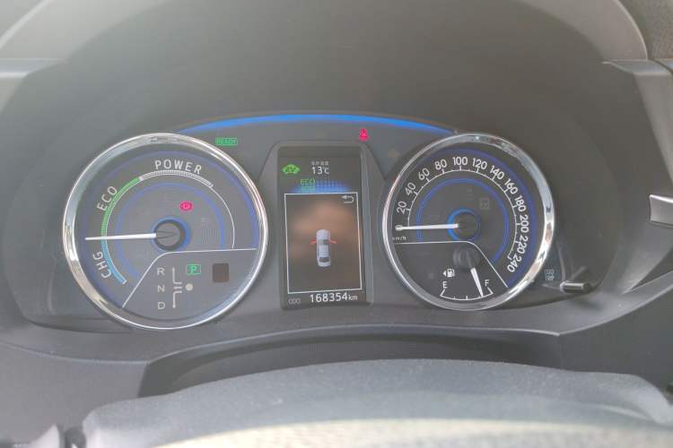 Used Toyota Corolla 2016 Dual-Engine 1.8L E-CVT Luxury Edition