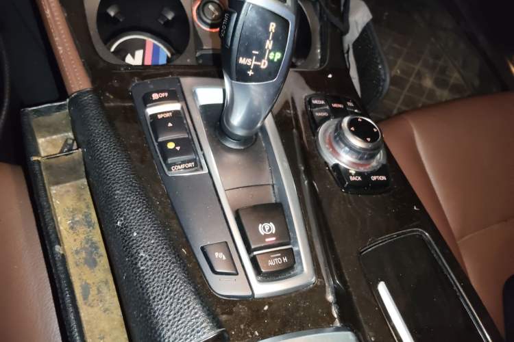 Used BMW 5 Series 2017 525Li Leading Model
