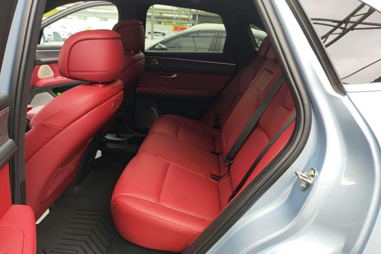 Used Hima AITO M5 2023 Extended-Range Four-Wheel Drive Intelligent Driving Version Left Rear Seat