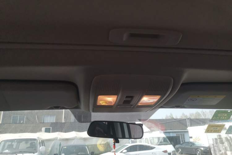 Used Mazda CX-5 2015 2.0L Automatic Two-Wheel Drive Urban Version
