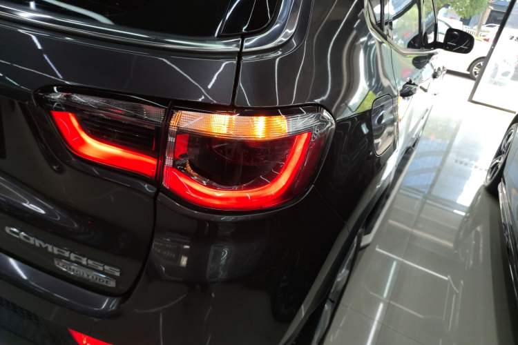 Used Jeep Compass 2017 200T Automatic Family Edition