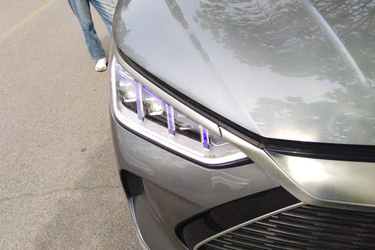 Used BYD Song PLUS New Energy 2021 DM-i 110KM Flagship PLUS Right Front Headlight