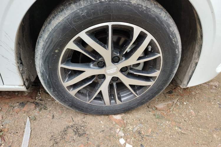 Used Geely Auto Emgrand 2023 4th Generation Champion Edition 1.5L CVT Luxury Model
