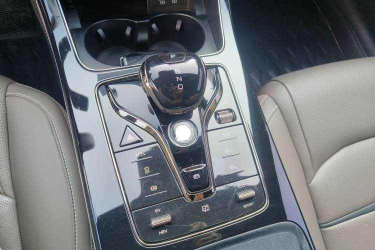 Used BYD Han 2020 DM Four-Wheel Drive Performance Edition Luxury Model
