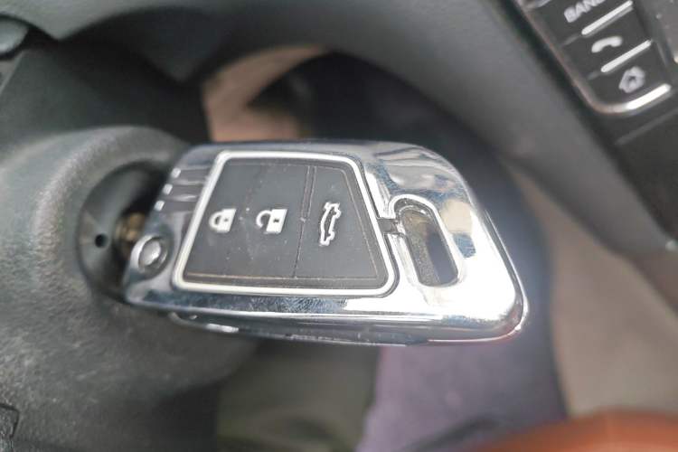 Used Peugeot 408 2013 2.0L Automatic Comfort Edition
