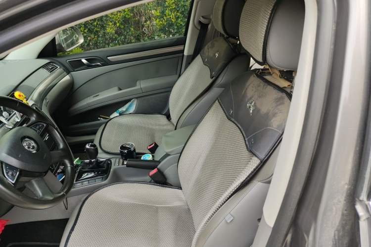 Used Skoda Superb 2013 1.8TSI Automatic MingShi Edition Left Front Seat