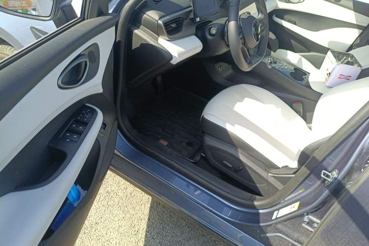 Used BYD Seal 05 DM-i 2025 DM-i Intelligent Drive 120KM Flagship Model
