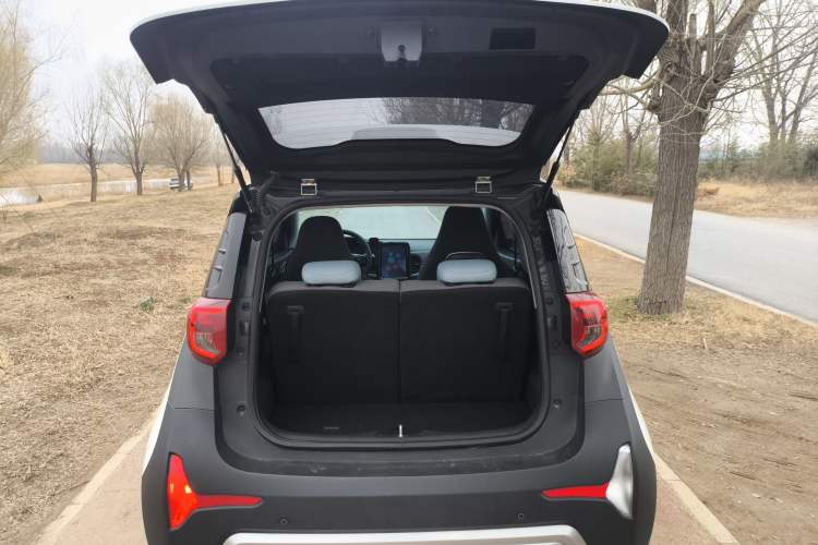 Used Chery Little Ant 2022 Sweet Pink Edition Half-Sugar Version 3-Cell Lithium 30kW 301km