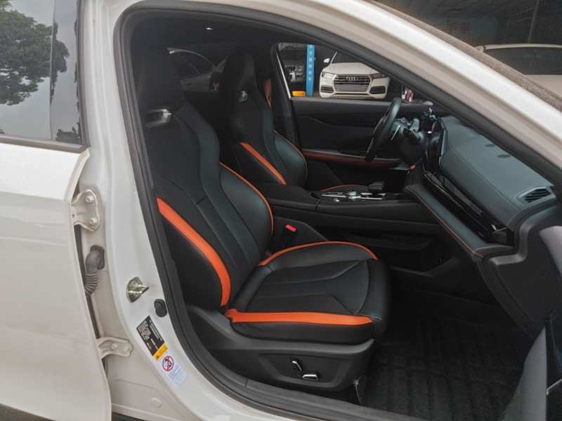 Used CHANGAN UNI-V 2023 1.5T Prestige Model — 24