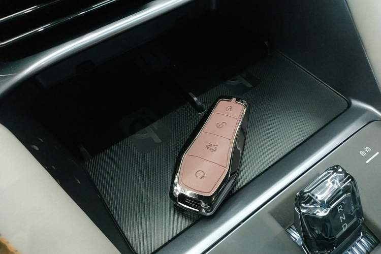 Used BYD Song PLUS New Energy 2024 Honor Edition EV 520km Flagship Model
