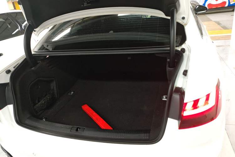 Used Audi A4L 2023 40 TFSI Luxury Dynamic Model
