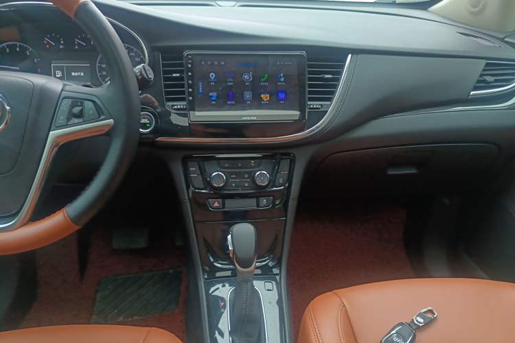 Used Buick Encore 2016 18T Automatic Two-Wheel Drive Urban Fashion Model