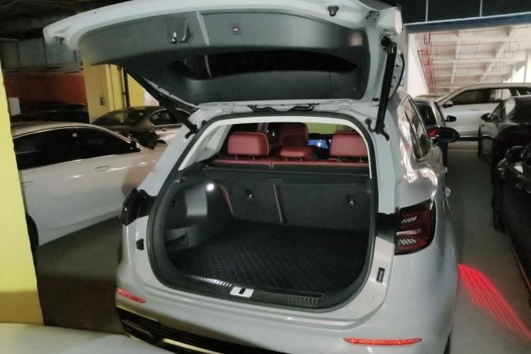 Used Hongqi HS5 2023 2.0T Flagship Pro Edition
