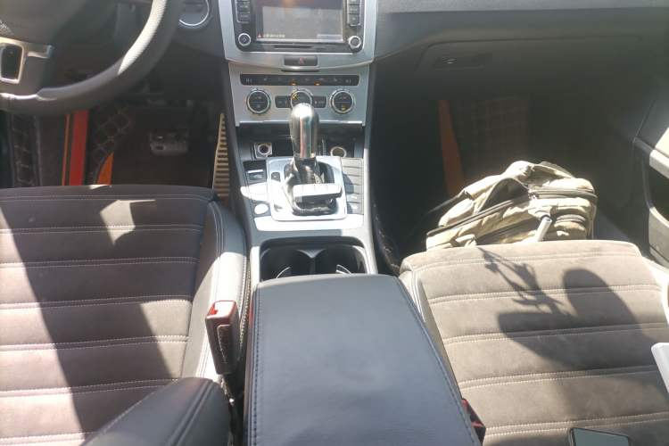 Used Volkswagen FAW-Volkswagen CC 2016 1.8TSI Luxury Model Gear Lever