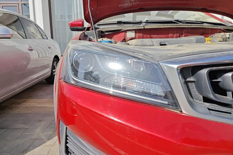 Used Geely Auto Vision S1 2018 1.5L CVT Fongchi Model Right Front Headlight