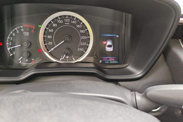 Used Toyota Levin 2019 185T CVT Luxury Edition China VI Standard Odometer Close Up