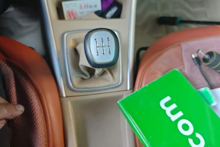 Used BAIC E Series 2013 Sedan 1.3L Manual Lotte Edition
