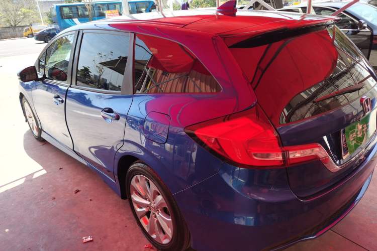 Used Honda Jade 2017 1.8L automatic Comfort version 5 seats
