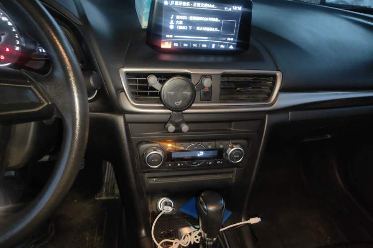 Used Mazda 3 Axela 2017 Sedan 1.5L Automatic Luxury Model Emission Standard China V