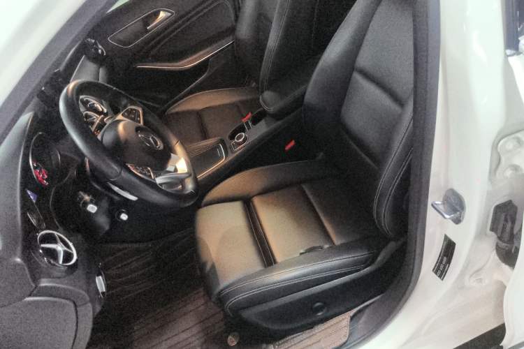 Used Mercedes-Benz GLA 2019 GLA 200 Dynamic Edition Left Front Seat