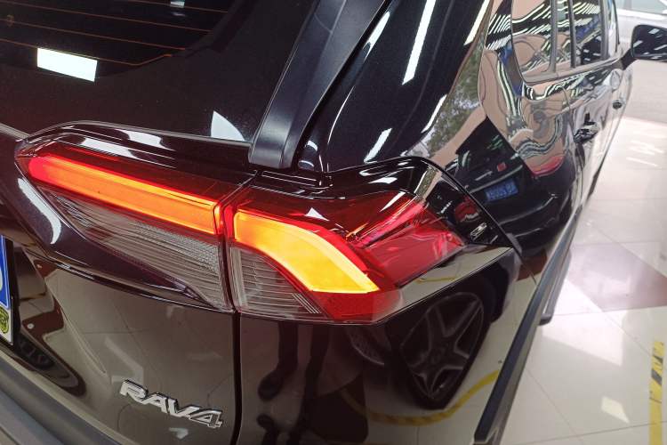 Used Toyota RAV4 2023 2.0L CVT Two-Wheel Drive Fashion Plus Edition