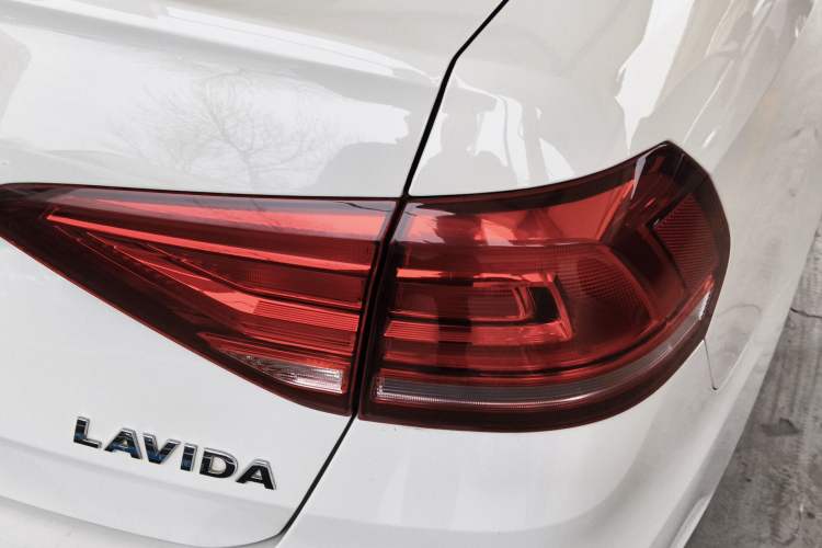 Used Volkswagen Lavida 2019 Lavida Start 1.5L Automatic Trendy Version China VI Standard