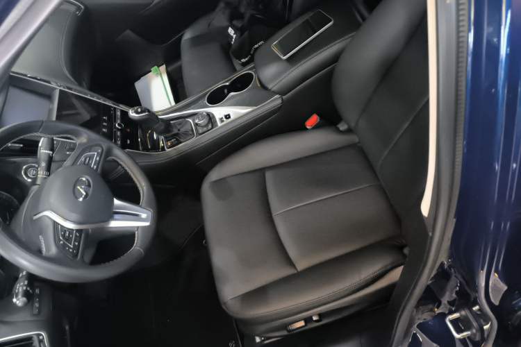 Used Infiniti Q50L 2018 2.0T Comfort Edition China VI Standard Left Front Seat