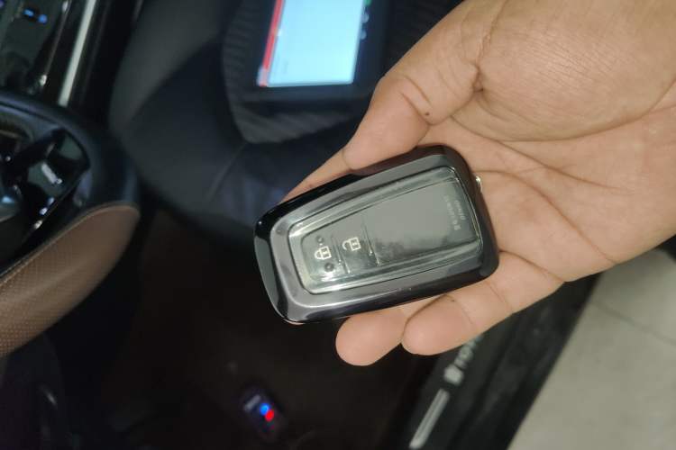 Used Toyota Crown Kluger 2022 2.5L HEV Four-Wheel Drive Luxury Edition Interior 1