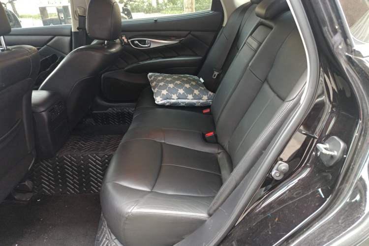 Used Infiniti Q70 2017 Q70L 2.5L Elite Edition Left Rear Seat