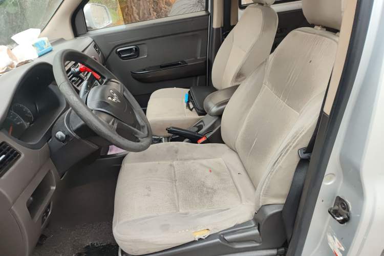 Used Wuling Rongguang V 2018 1.5L Standard Version Left Front Seat