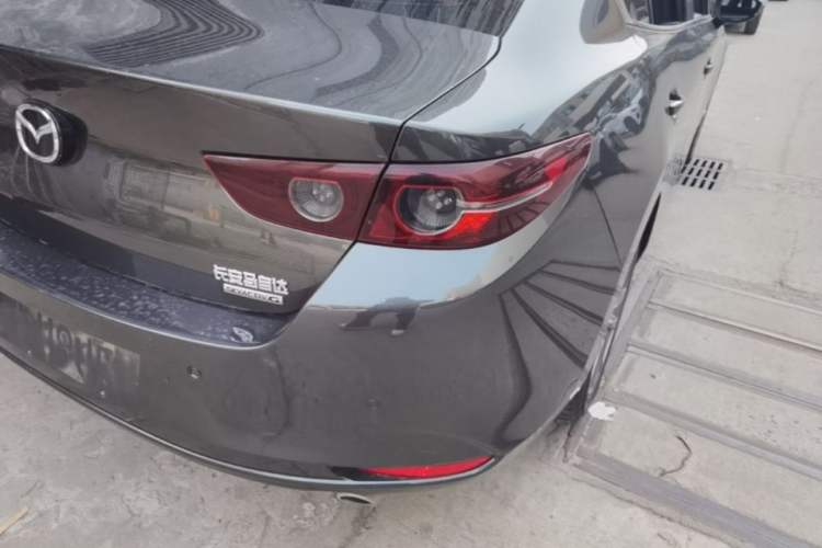 Used Mazda 3 Axela 2020 1.5L Automatic ZhiMei Edition