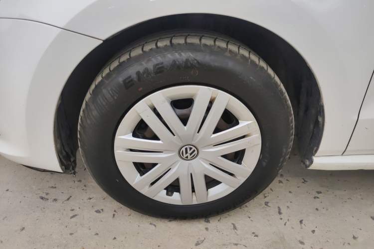 Used Volkswagen Polo 2014 1.4L Manual Fashion Edition
