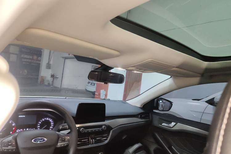 Used Ford Focus 2020 Hatchback EcoBoost 180 Automatic Trend Edition
