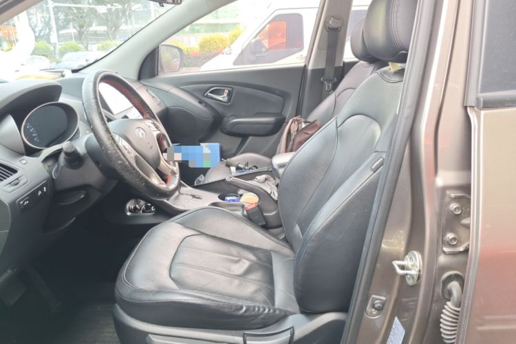 Used Hyundai ix35 2013 2.0L Automatic Two-Wheel Drive Smart GLS China IV Standard