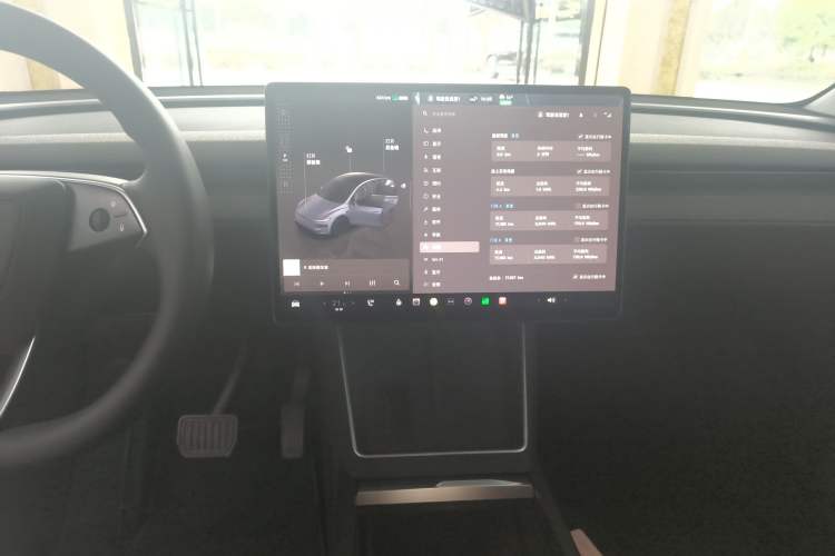 Used Tesla Model Y 2025 Rear-Wheel-Drive Version
