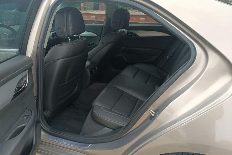 Used Cadillac ATS-L 2016 28T Fashion Edition
