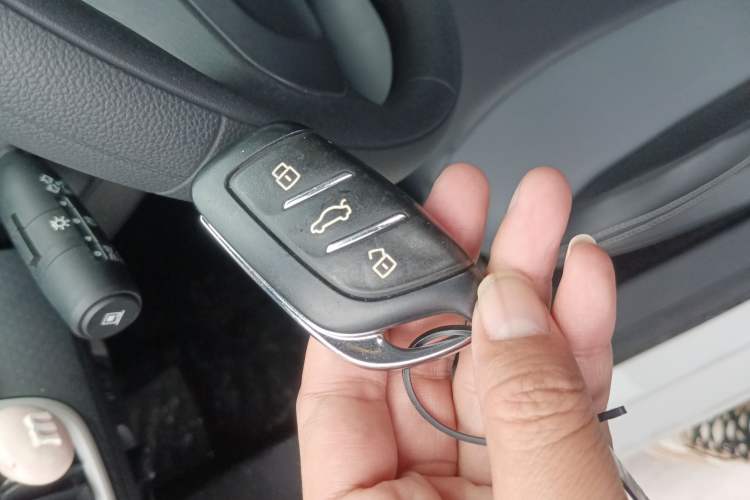 Used Roewe Clever 2022 311km QiQi BoBo Edition