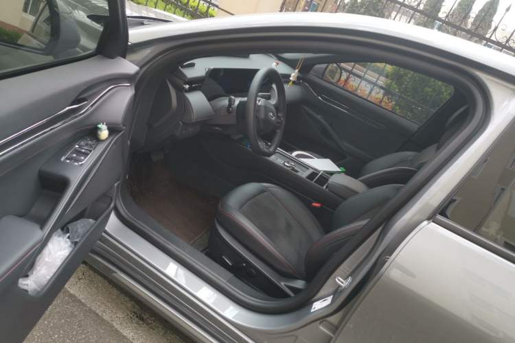 Used Ford Mondeo 2023 EcoBoost 180 Comfort Model Driver Seat