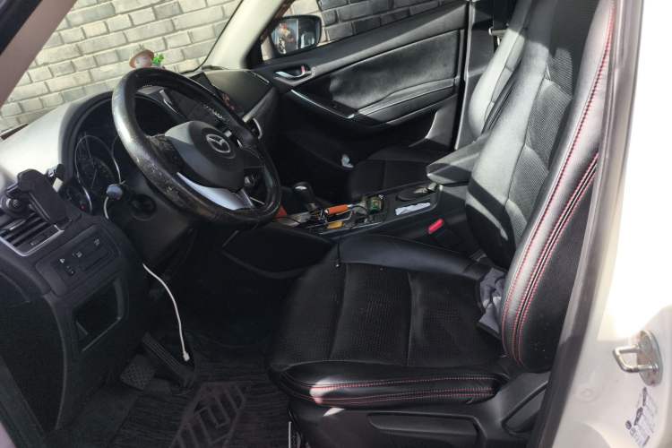 Used Mazda CX-5 2015 2.0L Automatic Two-Wheel Drive Urban Version Left Front Seat