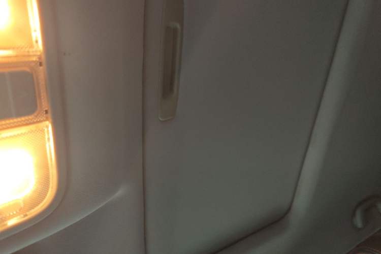 Used CHANGAN CS75 2014 2.0L Manual Luxury Version China IV Standard